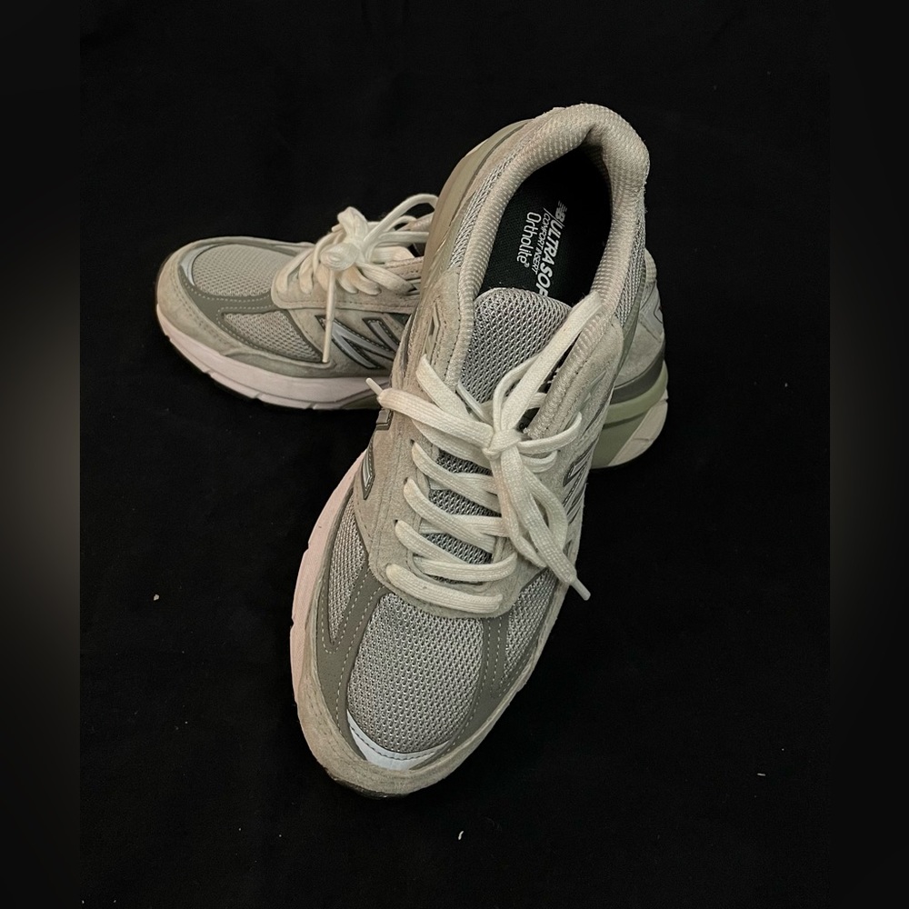NEW BALANCE 990v5 GREY WOMENS